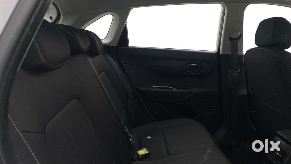 Hyundai New I20 1.2 Asta (o) Ivt, 2023, Petrol