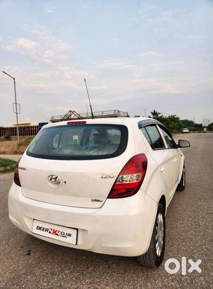 Hyundai I20 Petrol Era, 2011, Petrol