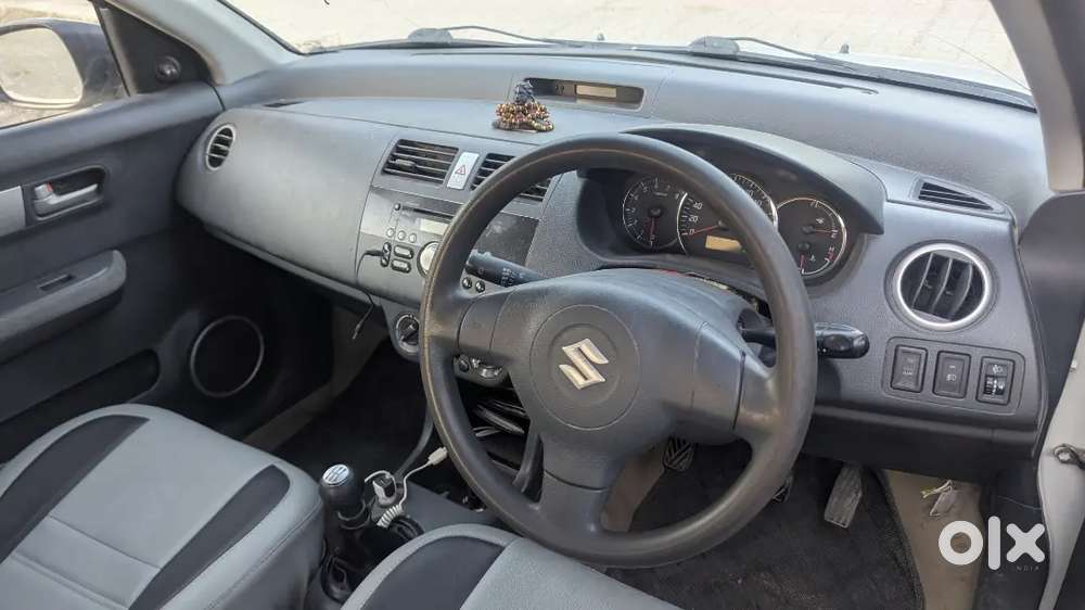 Maruti Suzuki Dzire 2011