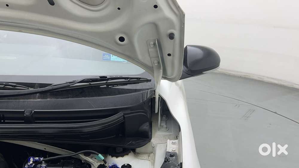 Hyundai Aura 1.2 Sx Cng, 2024, Cng & Hybrids