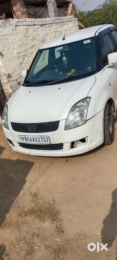 Maruti Suzuki Dzire 2013
Passing 28 Tak