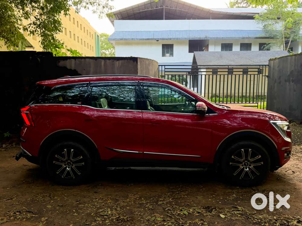 Mahindra Xuv700 2.2 Ax 7 Diesel At Luxury Pack Str Awd, 2023, Diesel
