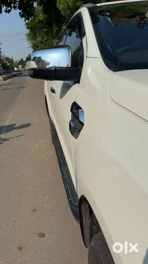 Ford Endeavour 3.2 Titanium Plus 4x4 At, 2017, Diesel