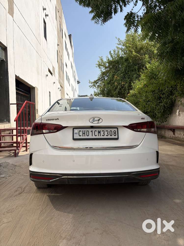 Hyundai Verna, 2022, Petrol