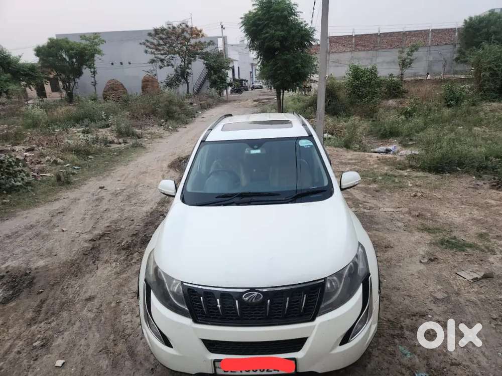 Mahindra Xuv500 2015 Diesel 160000 Km Driven