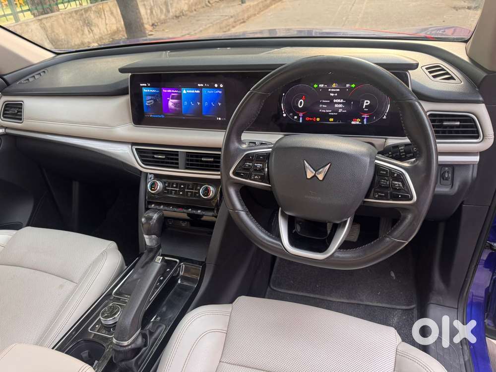 Mahindra Xuv700 2.0 Ax 7 Petrol At Str, 2021, Petrol