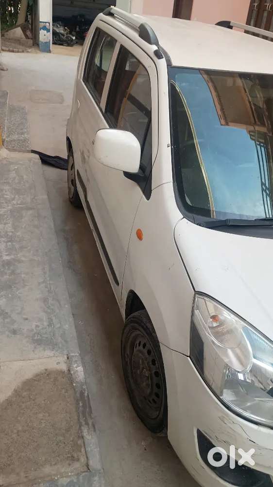 Wagon R 1.0 2015 Model 64000 Driven