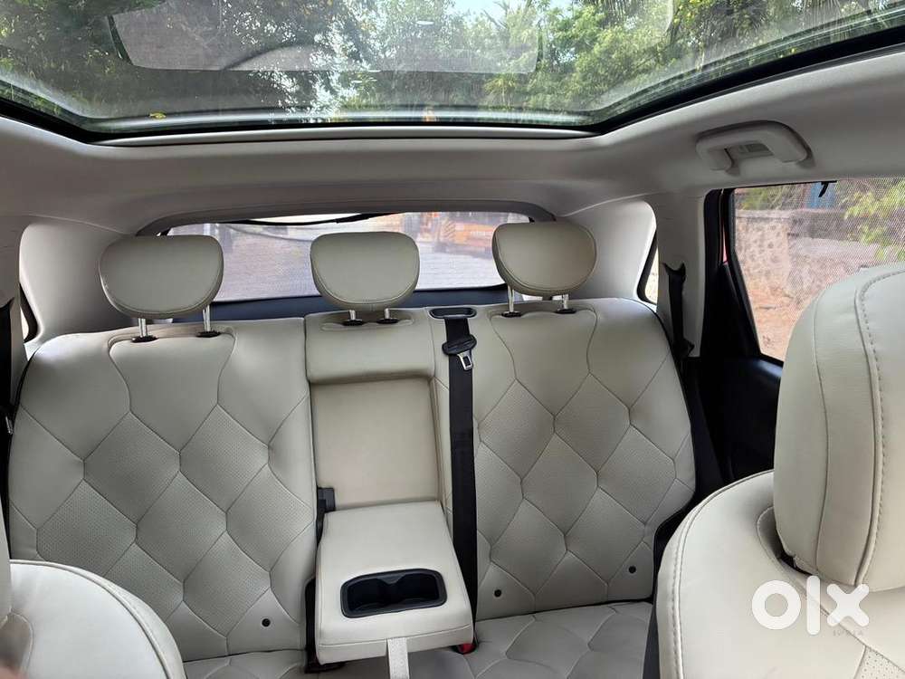 Mg Windsor Ev 2025 Electric 19000 Km Driven