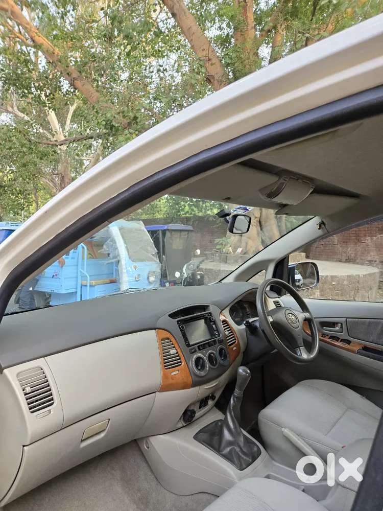 Toyota Innova 2011 Diesel Well Maintained Vip Number 0068