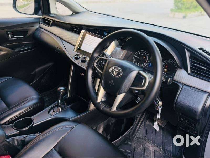Toyota Innova Crysta [2020-ongoing] 2.4 Gx 7 Str, 2021, Diesel