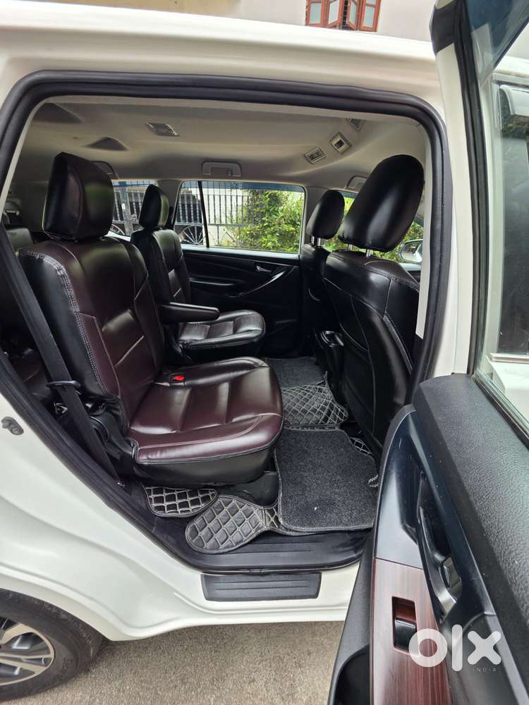 Toyota Innova Crysta 2.4 Gx Limited Edition At 7 Str, 2021, Diesel