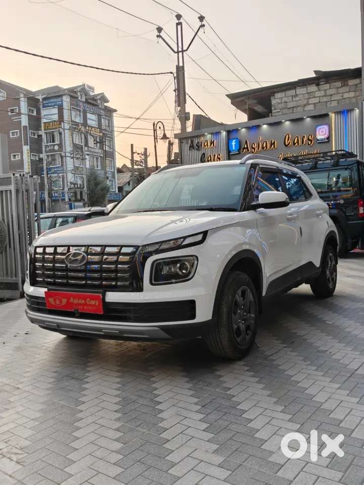 Hyundai Venue 1.2 S (o), 2025, Petrol