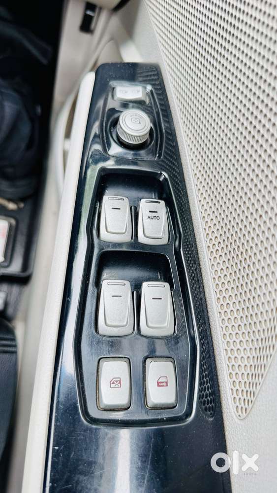 Mahindra Xuv300 W8 Diesel, 2022, Diesel
