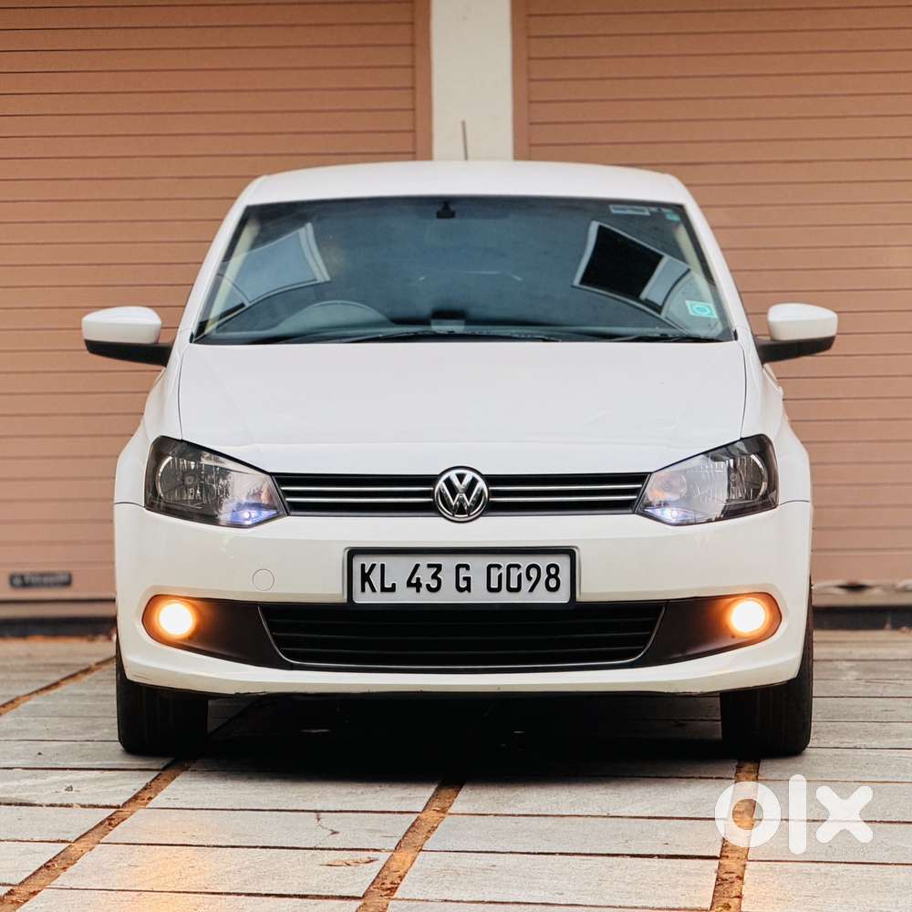 Volkswagen Vento 1.2 Tsi Highline Plus At, 2014, Petrol