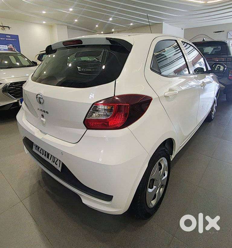 Tata Tiago 1.2 Revotron Xt (o), 2022, Petrol