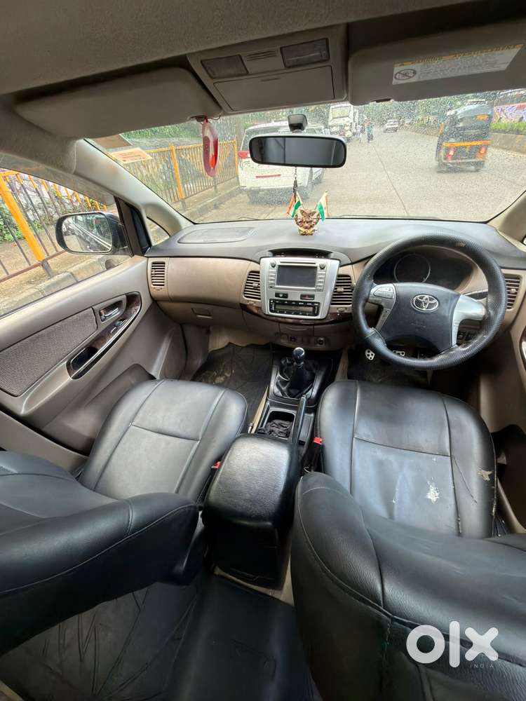 Toyota Innova [ ] 2.5 V Diesel 7 Str, 2015, Diesel