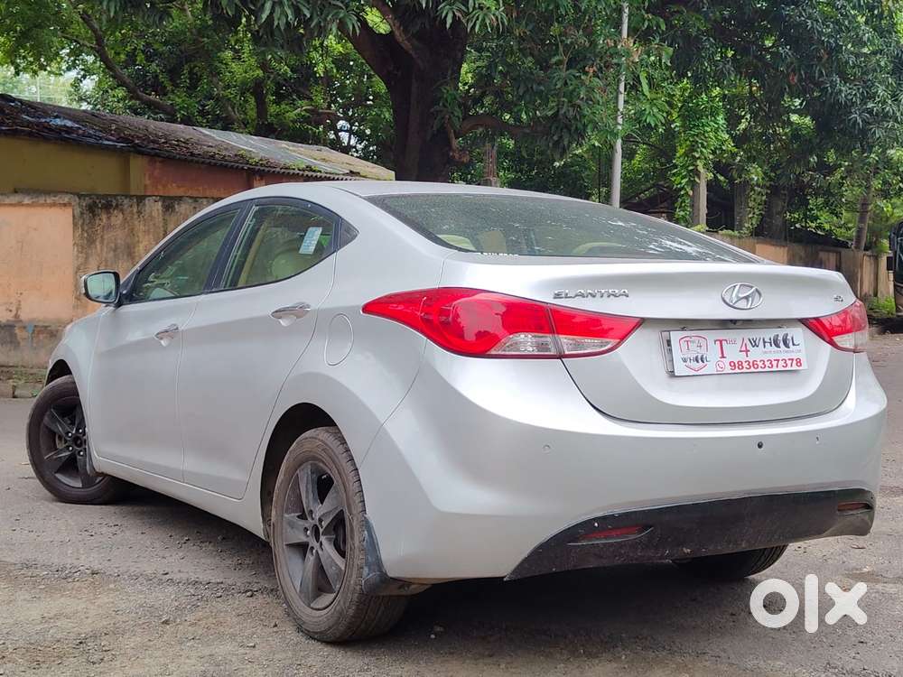 Hyundai Elantra 1.8 Sx Mt, 2013, Petrol