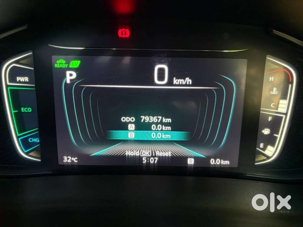 Maruti Suzuki Grand Vitara 1.5 Alpha Plus Dual Tone Intelligent Hybr..