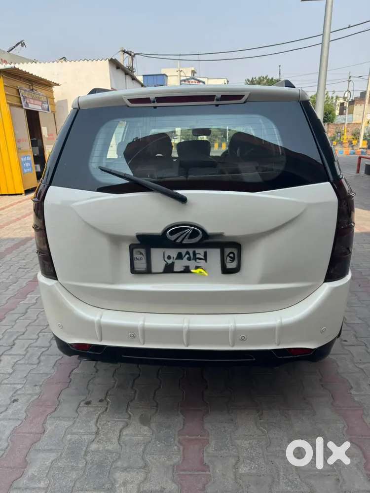 Mahindra Xuv500 2012 Diesel 99000 Km Driven