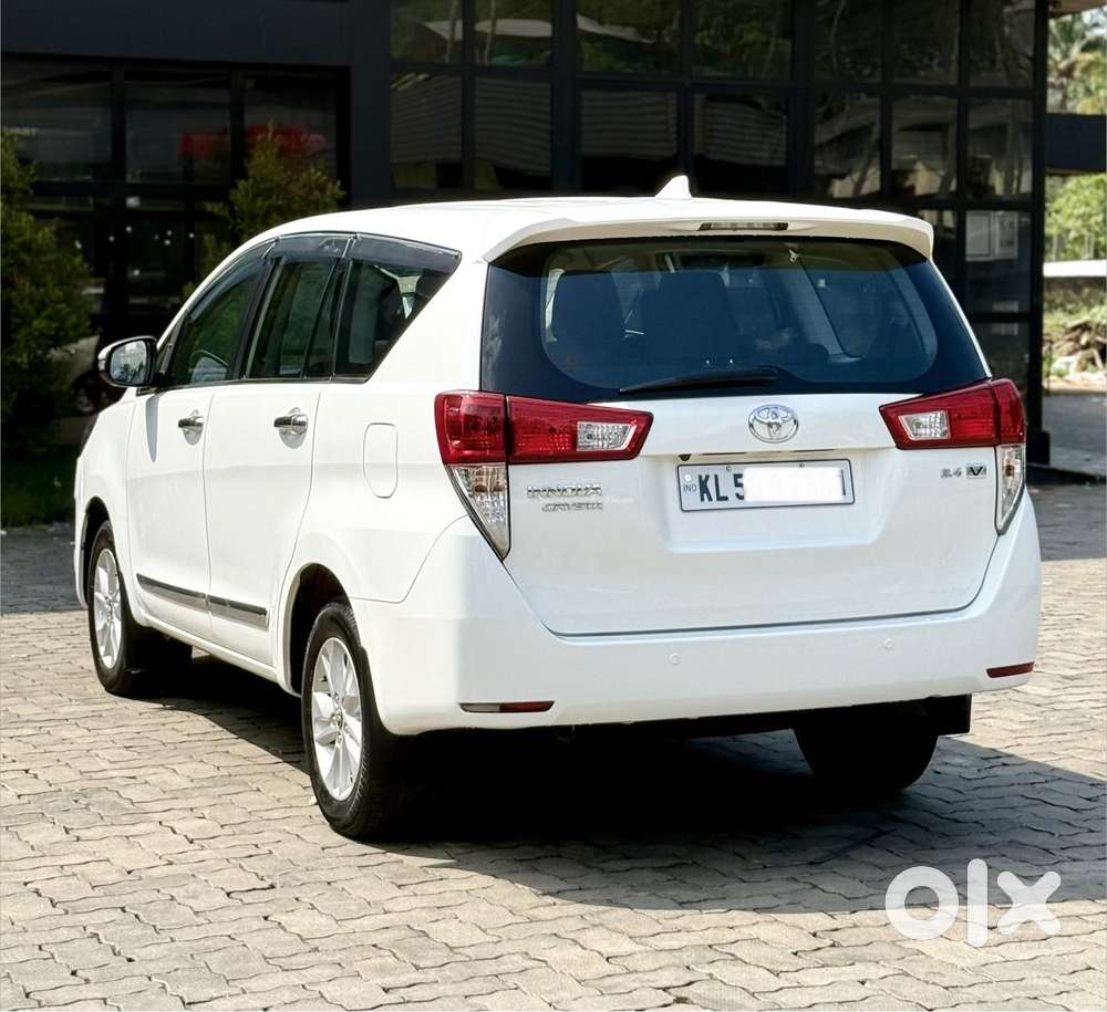 Toyota Innova Crysta 2.4 G Mt, 2017, Diesel