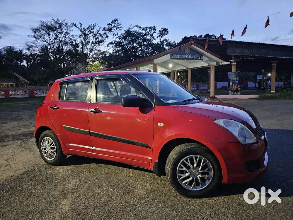 Maruti Suzuki Swift Vxi 2010  1.09 Lakh Km  Good Condition