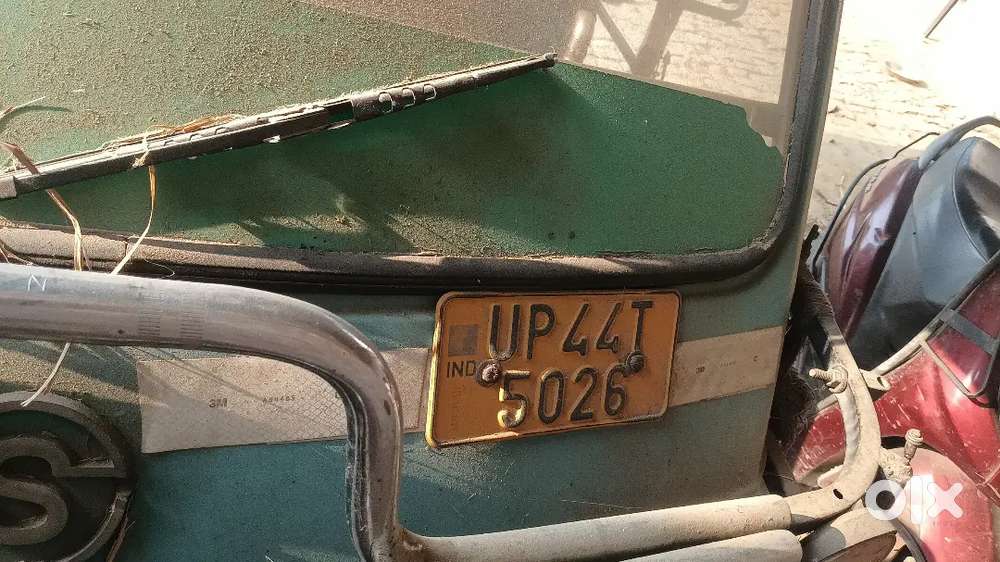 Mahindra Maxx 2013 Diesel 80000 Km Driven