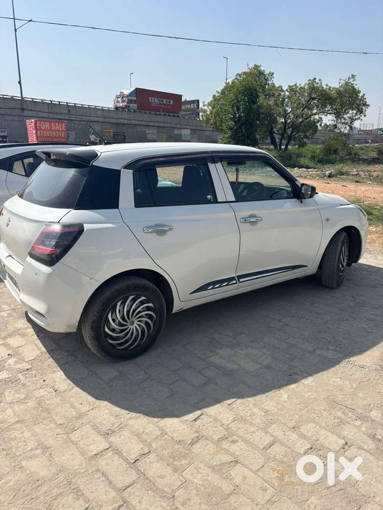 Maruti Suzuki Swift Lxi Optional-o, 2025, Petrol