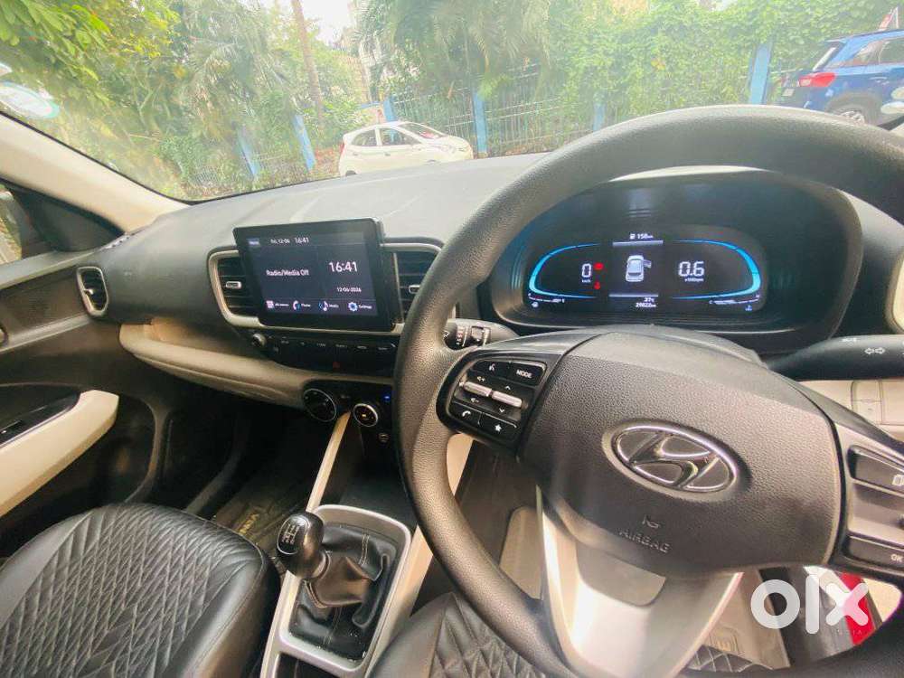 Hyundai Venue S 1.2 Petrol, 2022, Petrol
