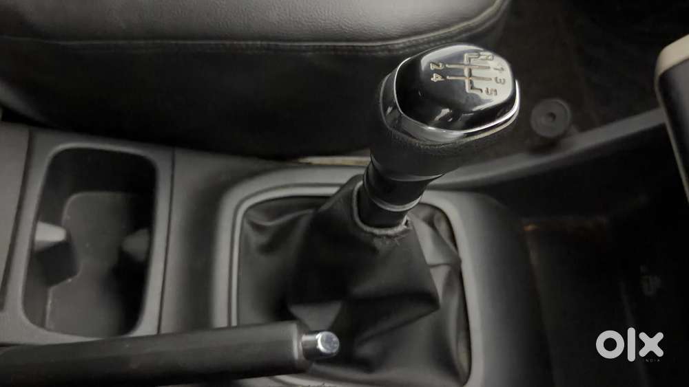 Renault Triber Rxz, 2022, Petrol