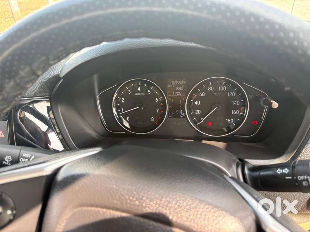 Honda Amaze 2023 Petrol 26650 Km Driven