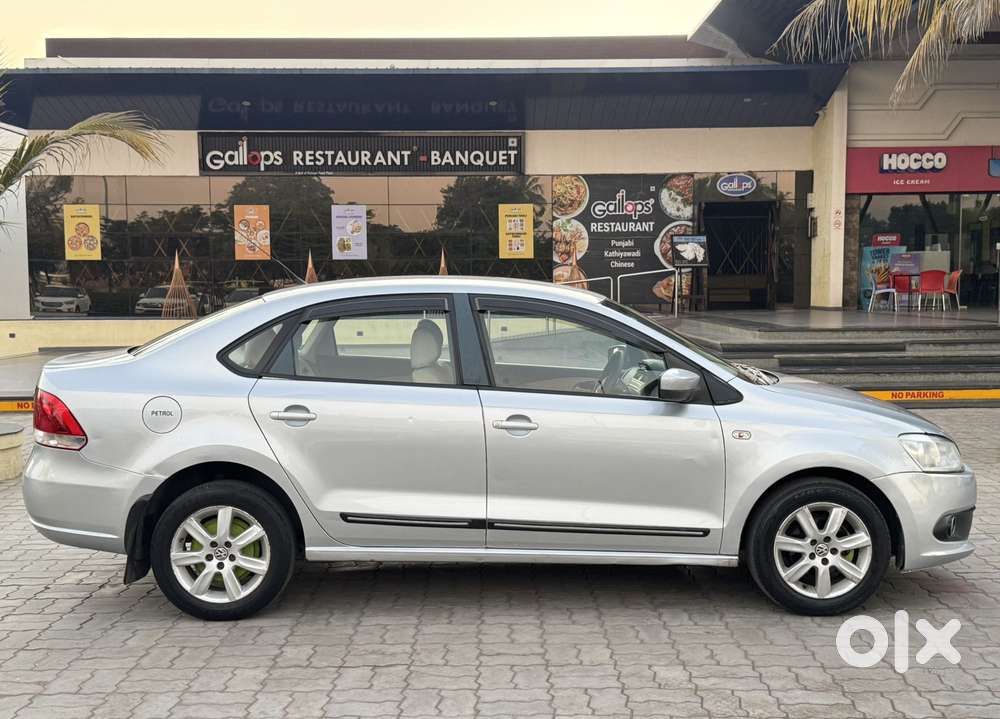 Volkswagen Vento 1.2 Tsi Highline Plus At, 2011, Petrol