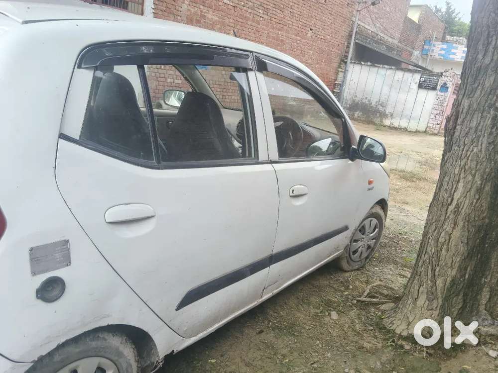 Hyundai  I10  2012