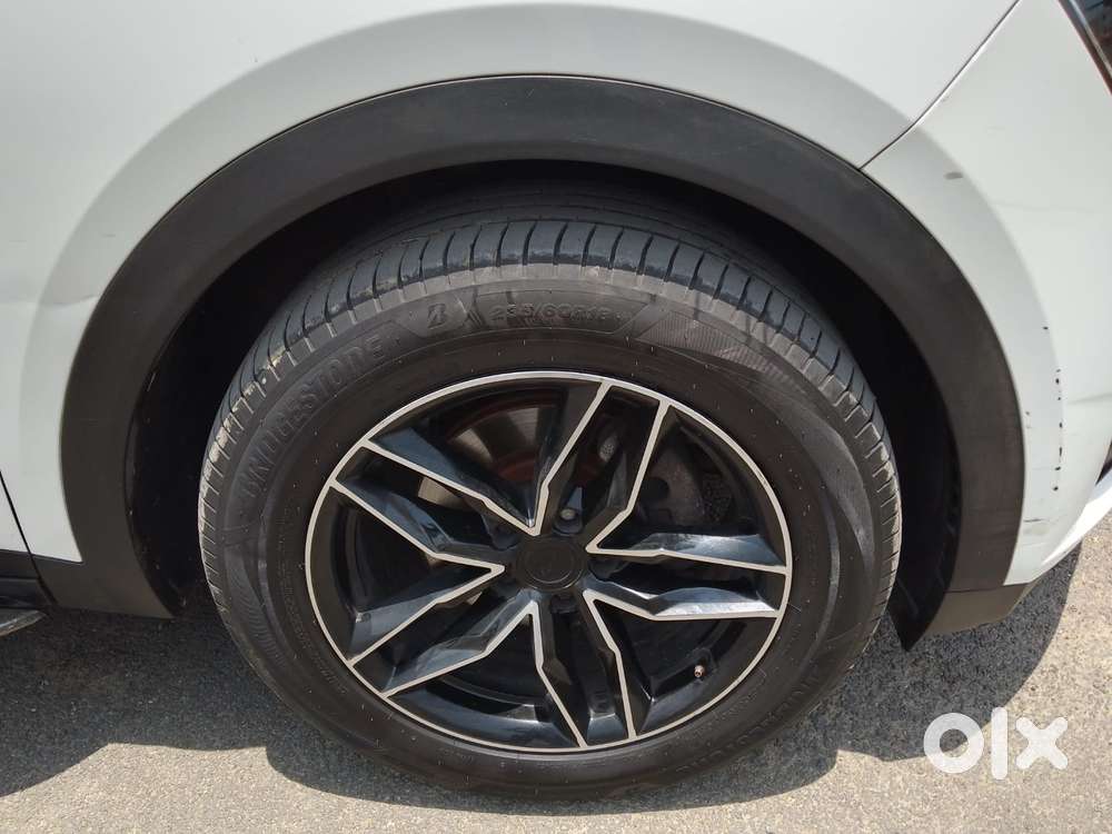 Mahindra Xuv700 2.2 Ax 7 Diesel At Str Awd, 2023, Diesel