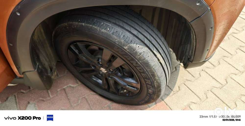 Maruti Suzuki Brezza Zdi+ Dual Tone, 2019, Diesel