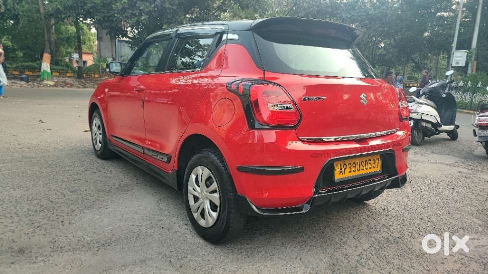 Maruti Suzuki New-gen Swift Vxi, 2023, Petrol