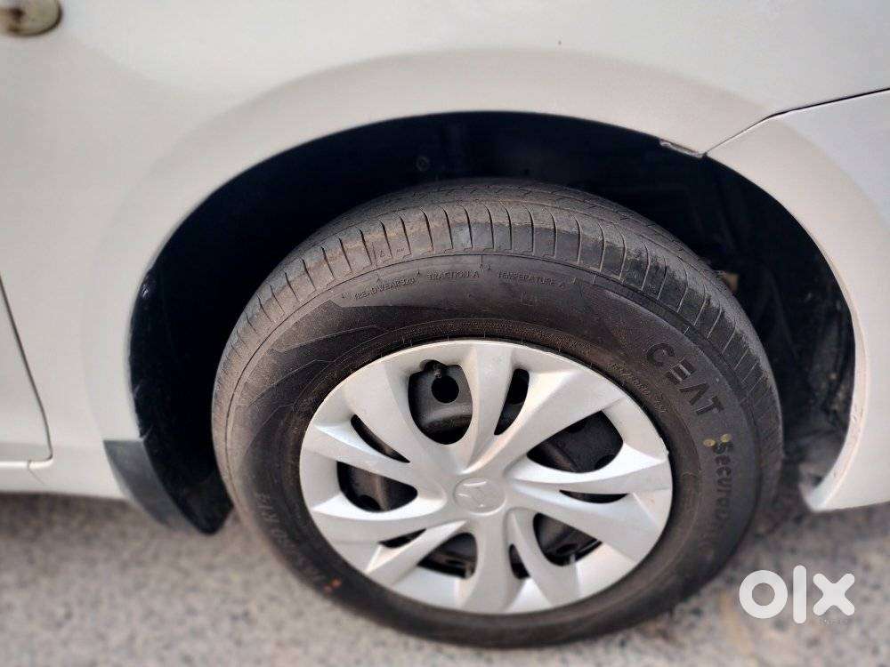 Maruti Suzuki Swift Dzire Lxi Option, 2018, Cng & Hybrids