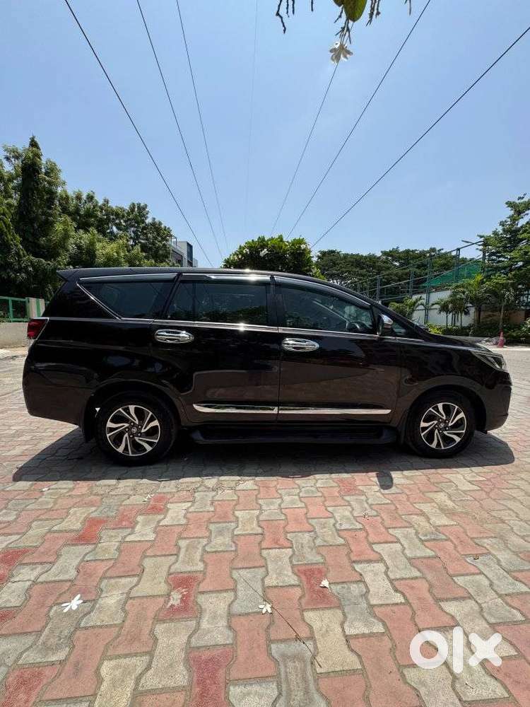 Toyota Innova Crysta 2.8 Gx At 7 Str, 2022, Diesel