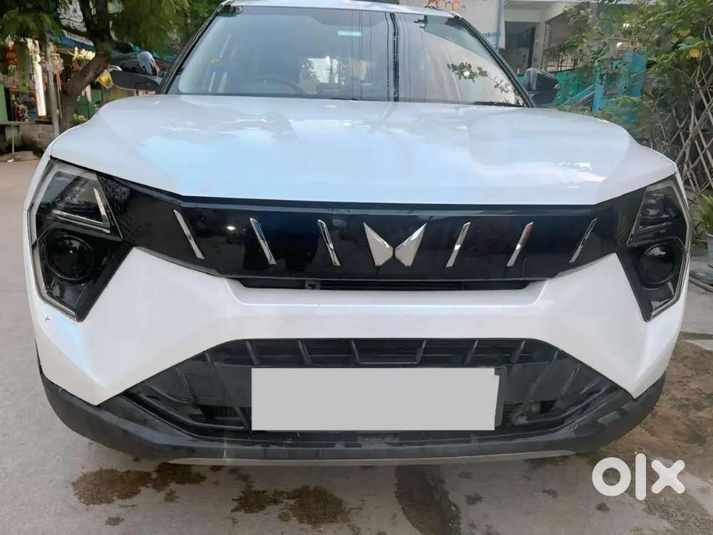 Mahindra Xuv 3xo 2025 Petrol 20003 Km Driven
