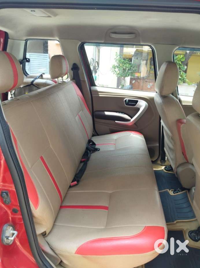 Mahindra Tuv 300 T8, 2018, Diesel