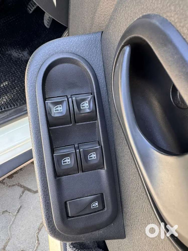 Renault Duster 2015 Petrol