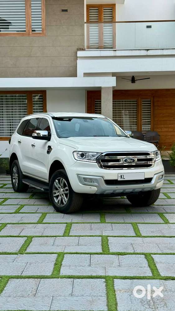 Ford Endeavour 2.2 Titanium At 4x2, 2017, Diesel