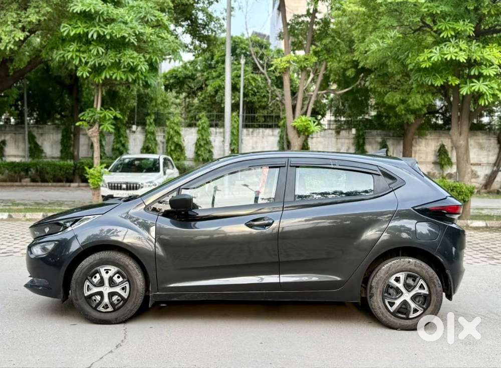 Tata Altroz 1.2 Xe Plus Petrol, 2021, Petrol