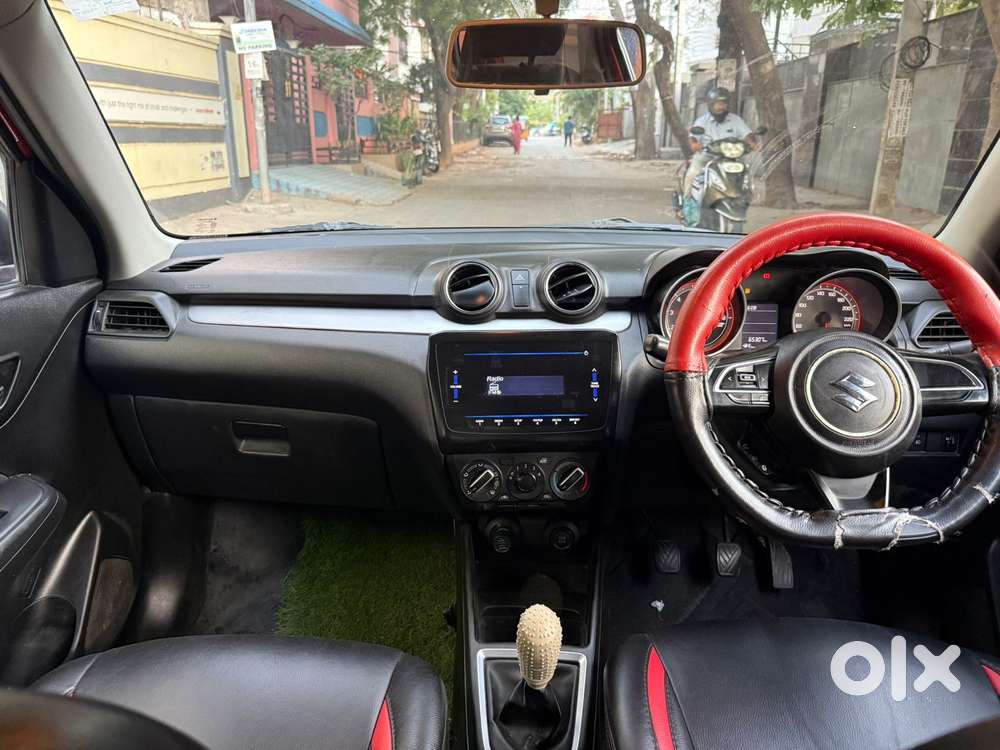 Maruti Suzuki Swift Vxi + Manual, 2022, Petrol