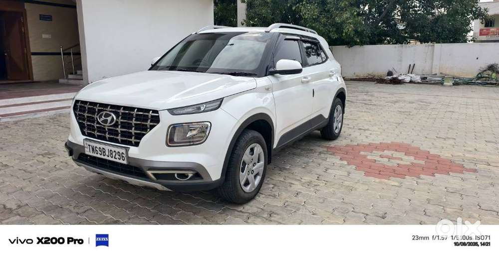 Hyundai Venue 1.2 S Plus, 2019, Petrol