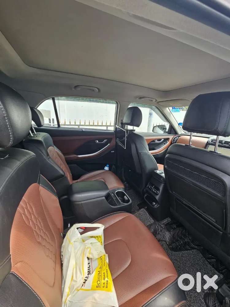 Hyundai Alcazar 2023 Petrol Well Maintained
