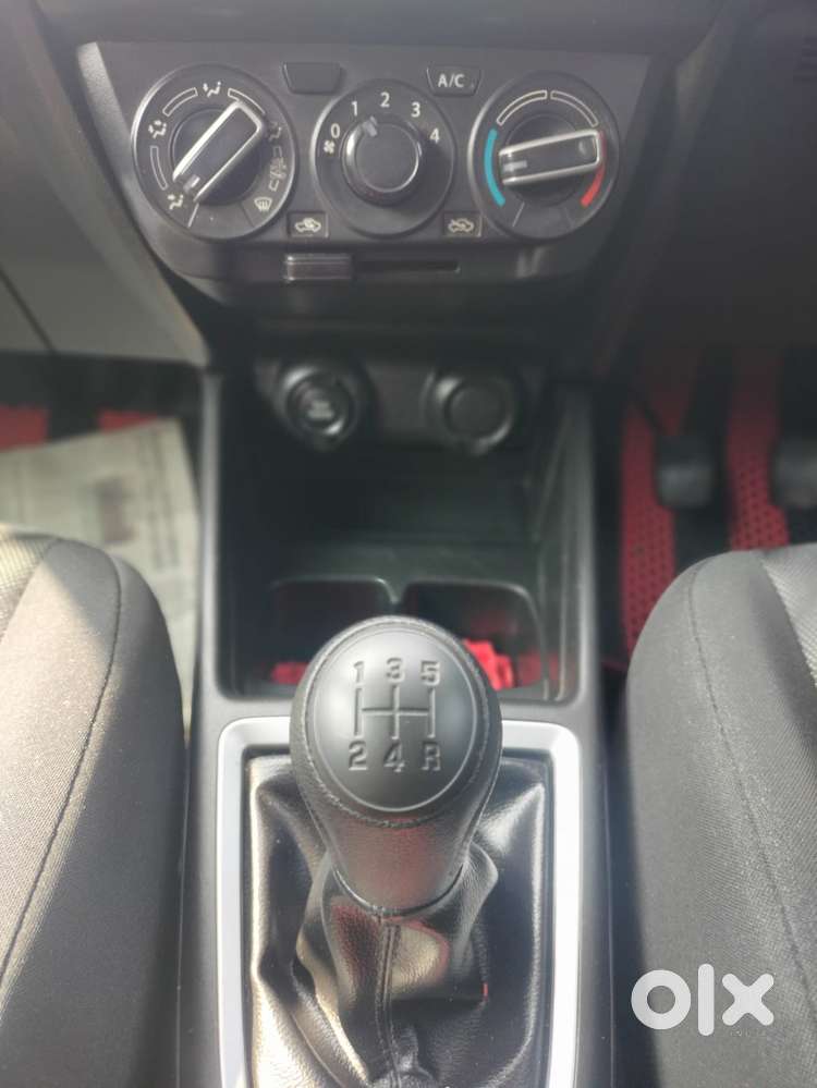 Maruti Suzuki Swift 1.2 Lxi (o), 2021, Petrol