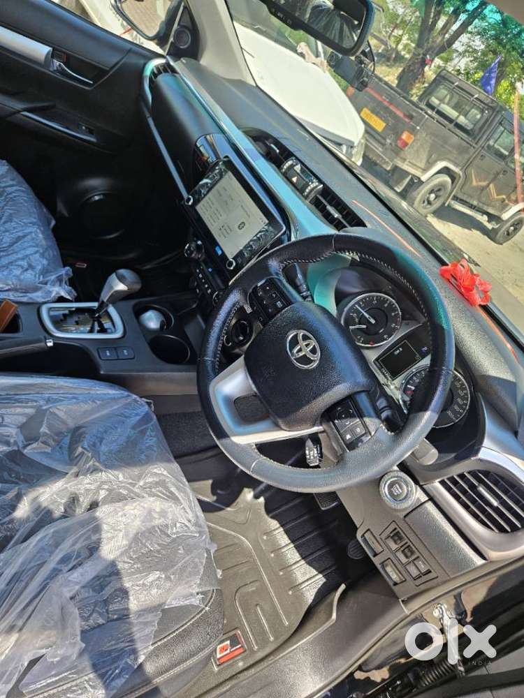 Toyota Hilux Black Edition Diesel Turbo Automatic, 2025, Diesel