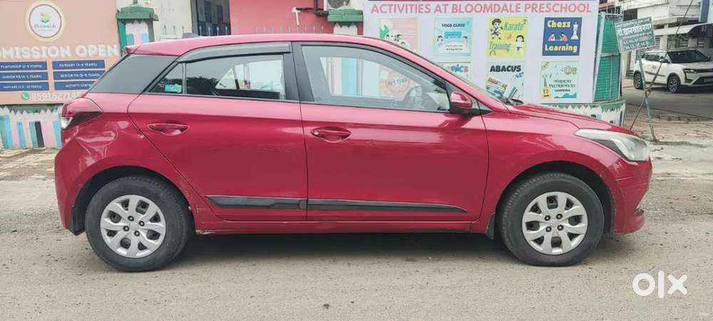 Hyundai Elite I20 Sportz (o) 1.2, 2014, Petrol