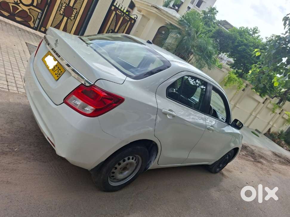 Maruti Suzuki Swift Dzire Vxi At Optional, 2024, Cng & Hybrids