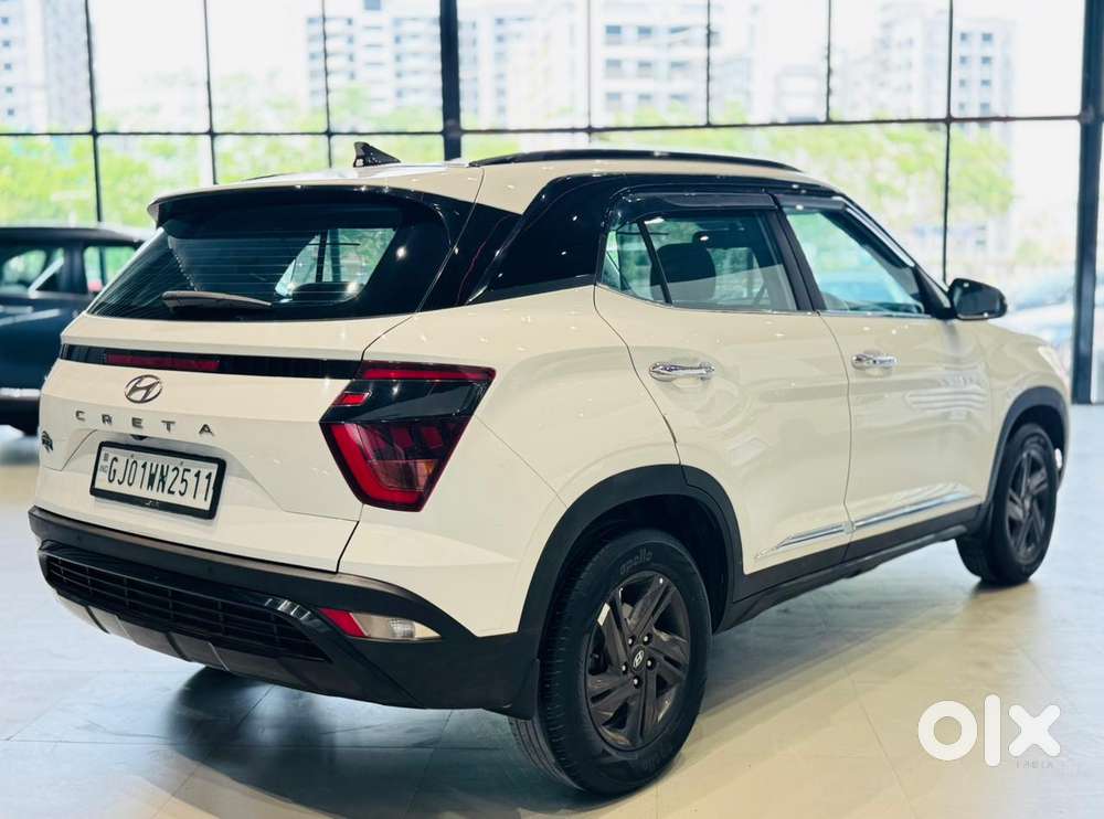 Hyundai Creta 1.5 S Plus Knight Petrol Dual Tone, 2023, Petrol